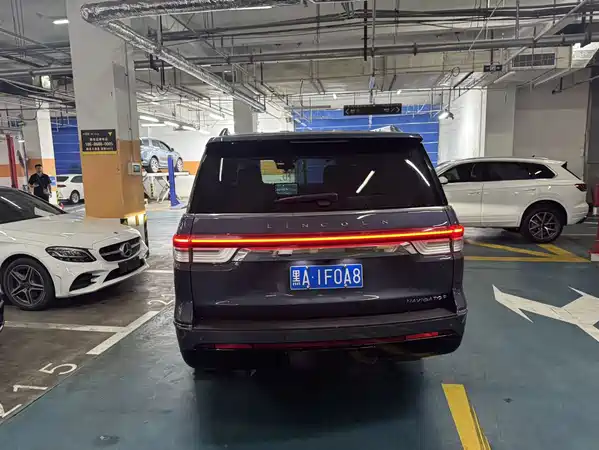 Lincoln Navigator 2022