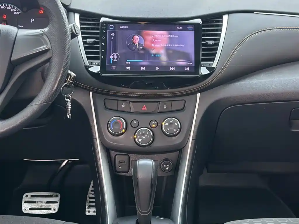 Chevrolet Trax 2017 — фото 18