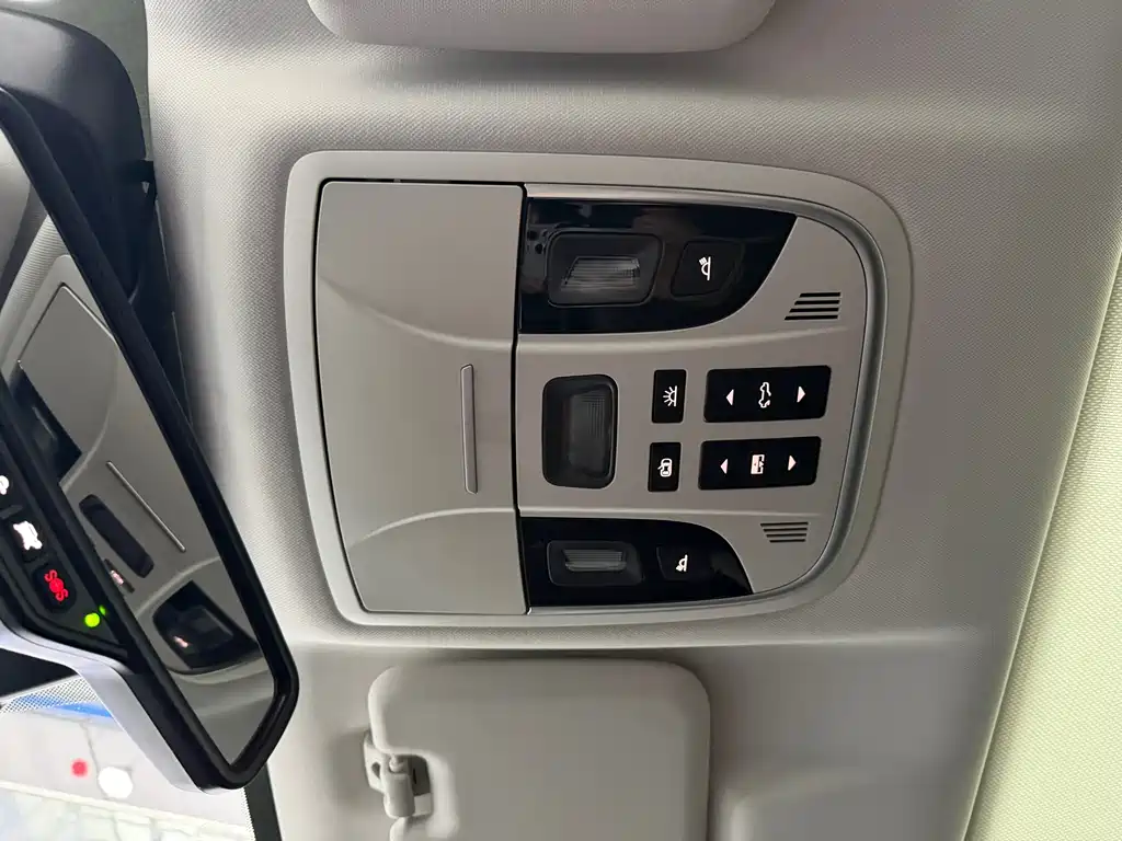 Haval H6 2023 — фото 13