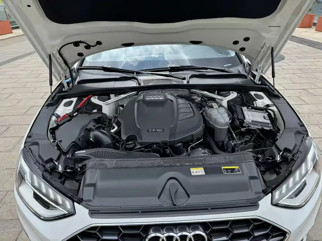 Audi A4L 2022 — фото 22