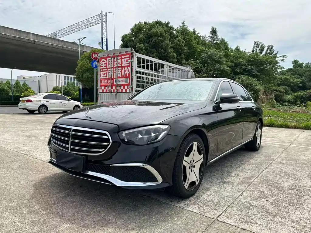 Mercedes-Benz E-Class 2021