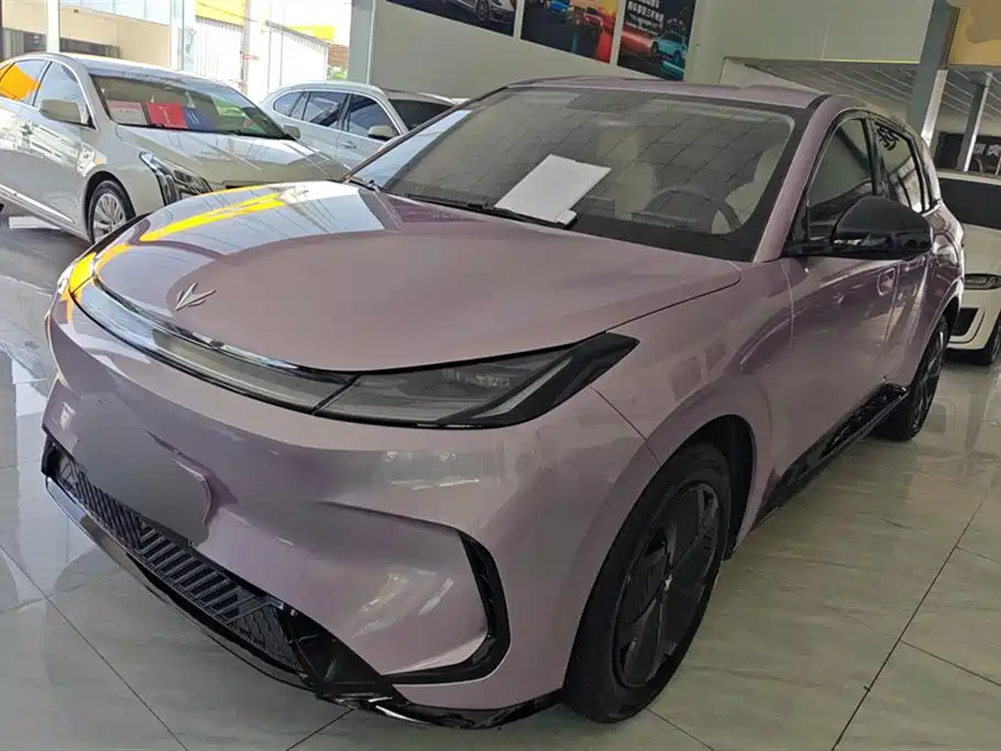 ARCFOX T1 2025