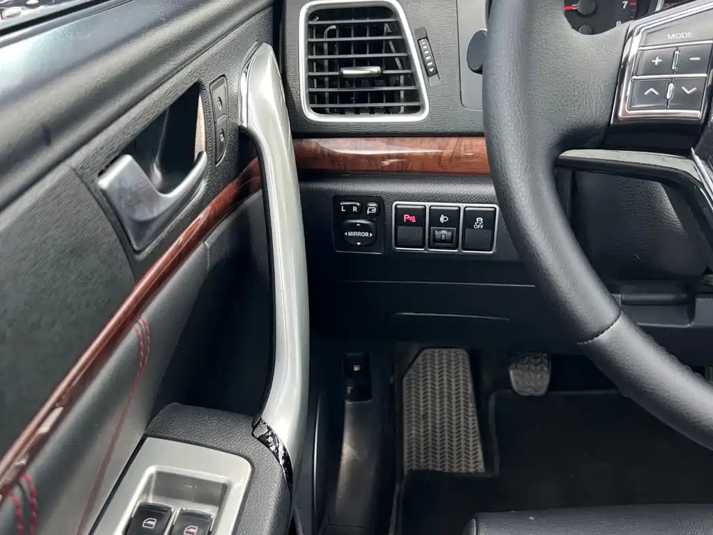 Haval H6 2015 — фото 11