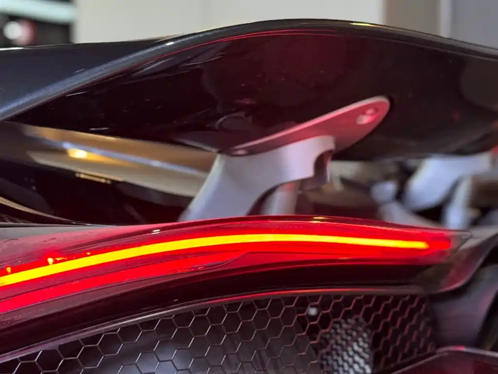 McLaren 720S 2020 — фото 9
