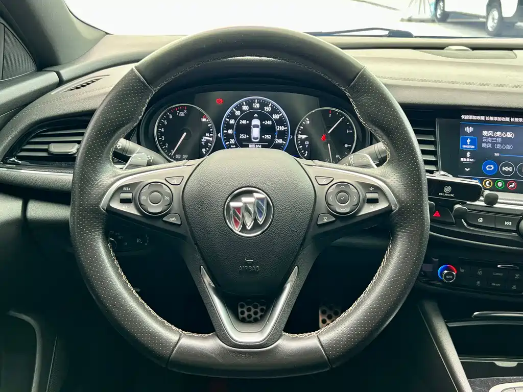 Buick Regal 2021 — фото 14