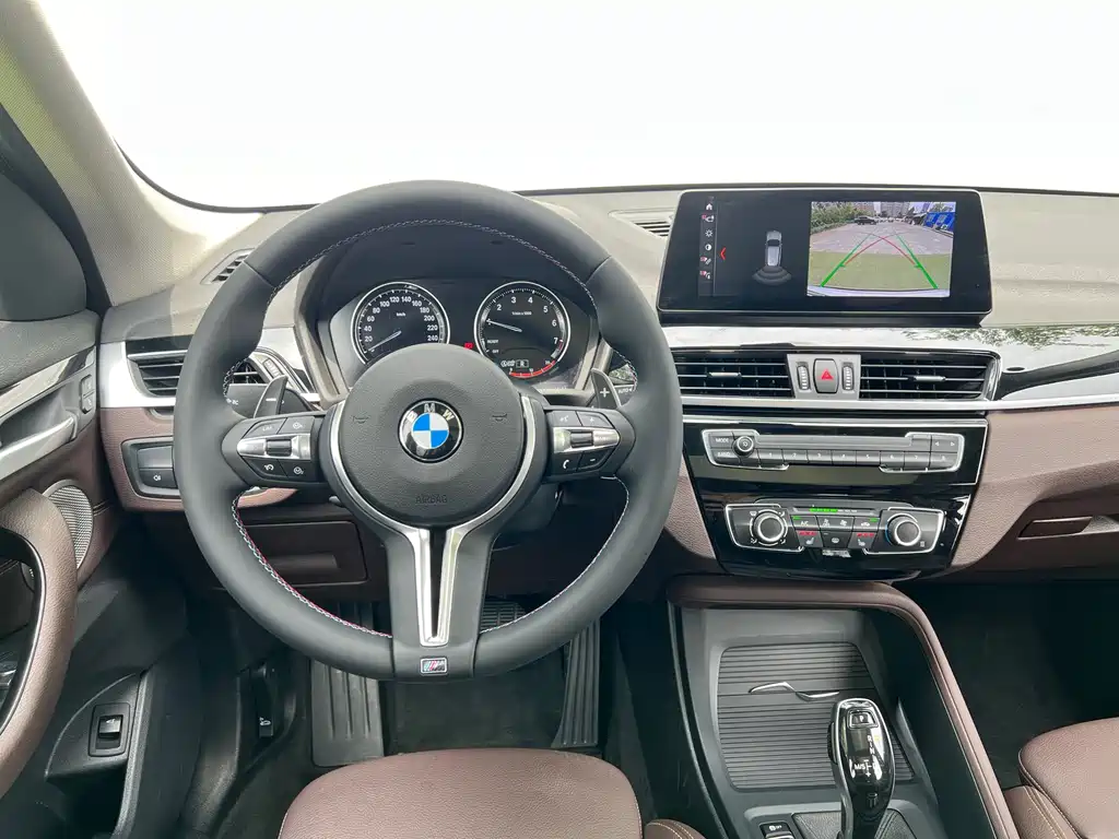 BMW X1 2022 — фото 9