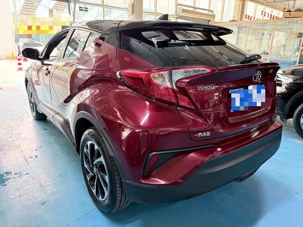 Toyota IZOA 2018 — фото 19