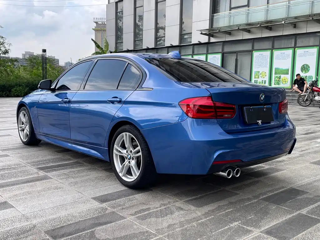 BMW 3 Series 2019 — фото 9