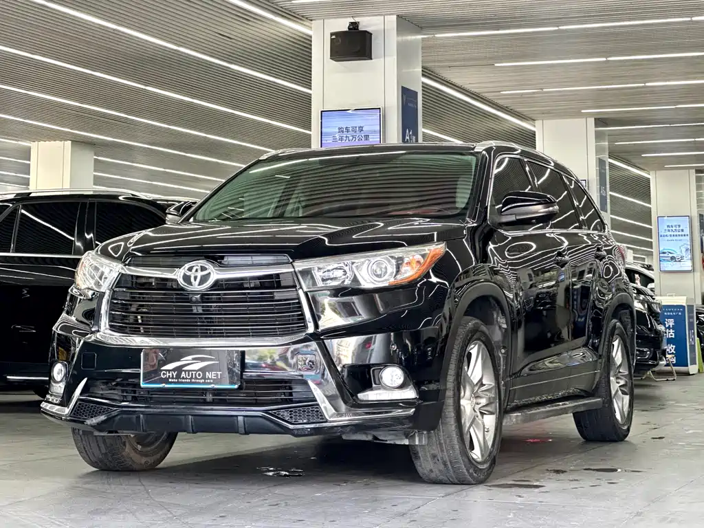 Toyota Highlander 2016 — фото 1