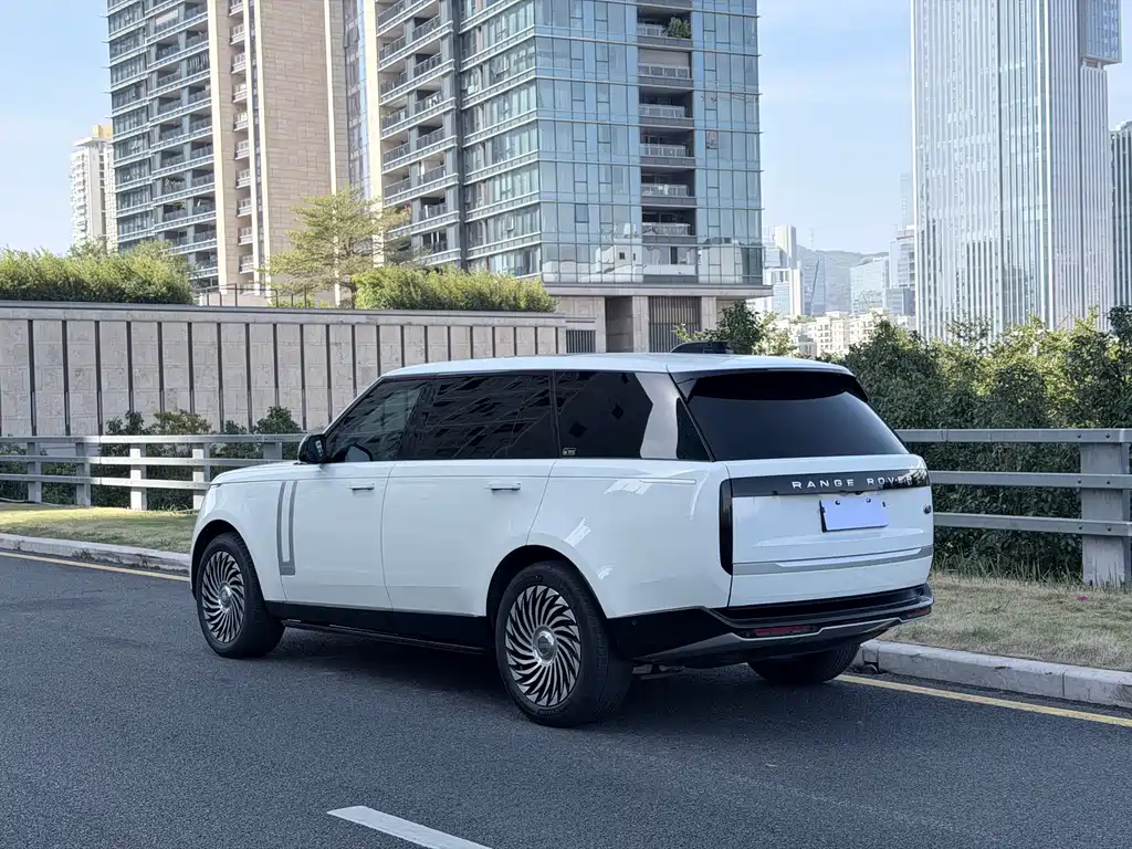 Land Rover Range Rover 2022 — фото 4