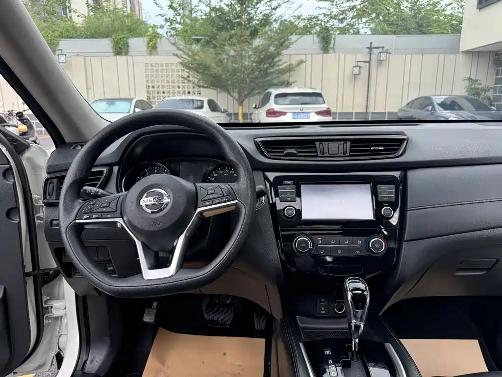 Nissan X-Trail 2018 — фото 14