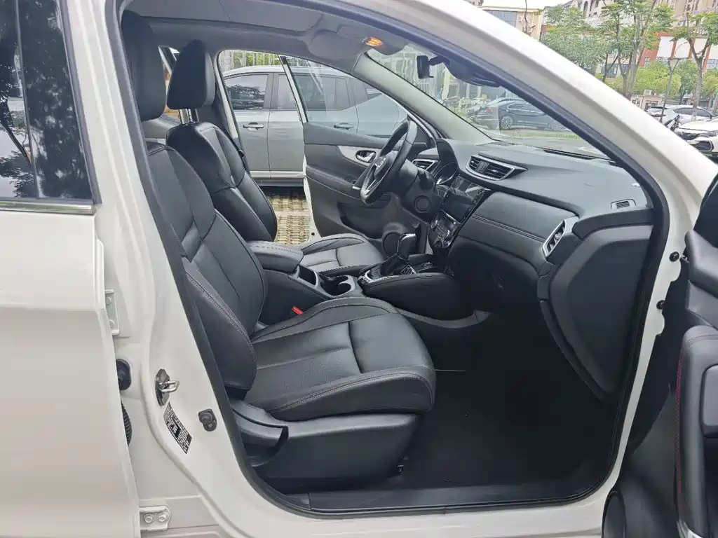 Nissan Qashqai 2022 — фото 8