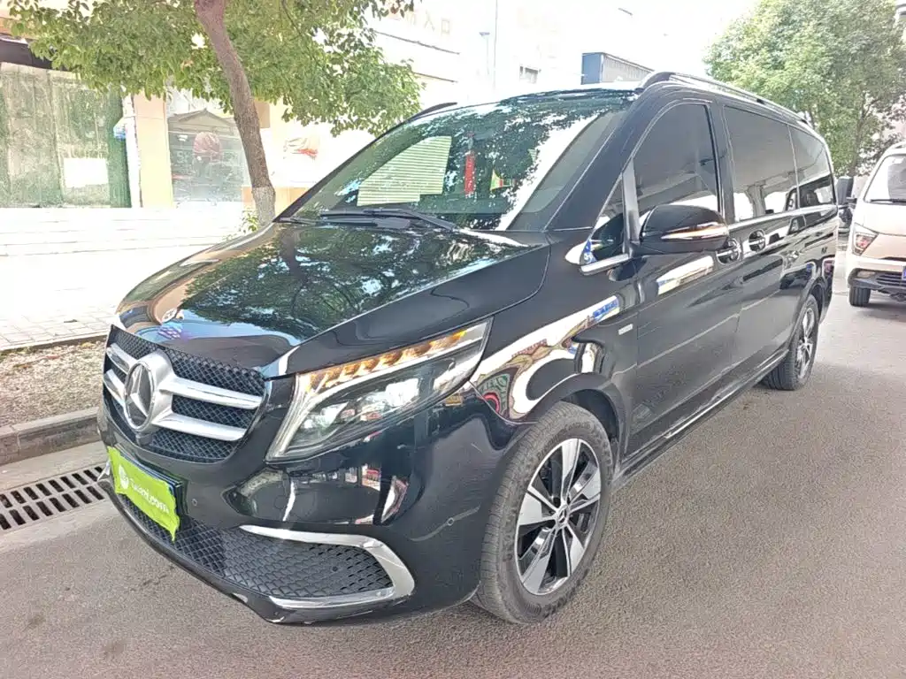 Mercedes-Benz V-Class 2024