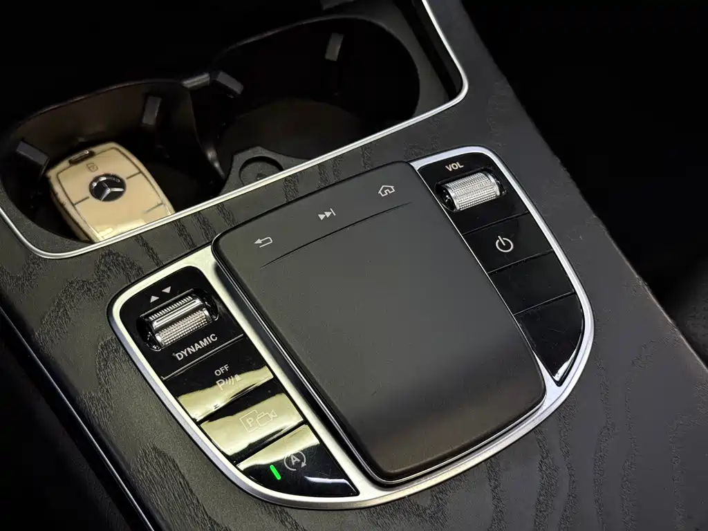 Mercedes-Benz C-Class 2020 — фото 11