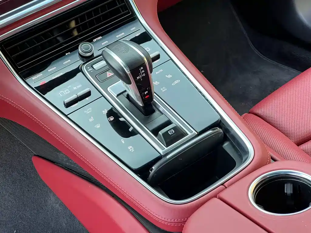 Porsche Panamera 2022 — фото 16