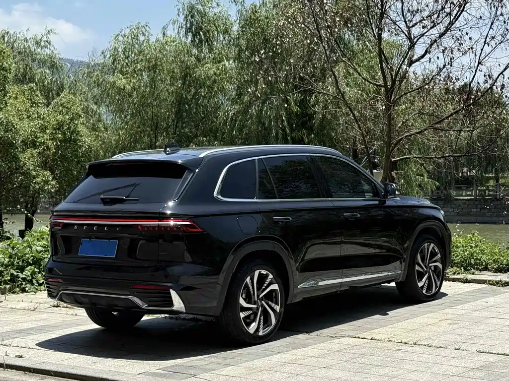 Geely Xingyue L 2024 — фото 8