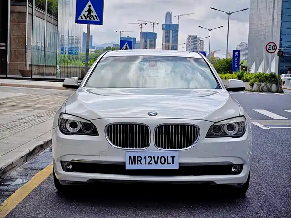 BMW 7 Series 2011