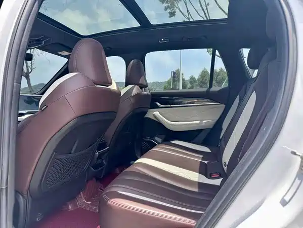 Geely Xingyue L 2023