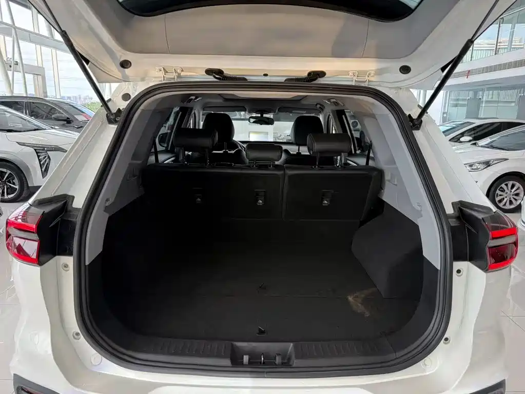 Chery Tiggo 8 2019 — фото 11