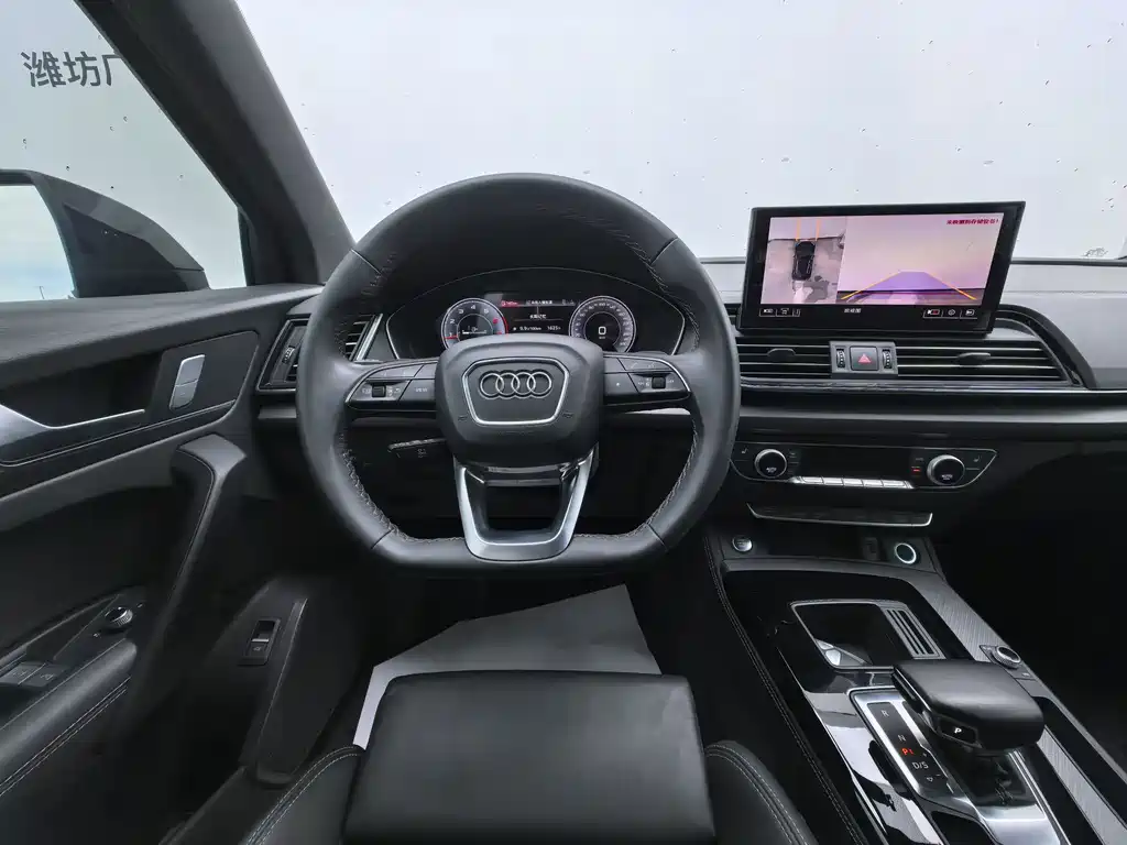 Audi Q5L 2023 — фото 12