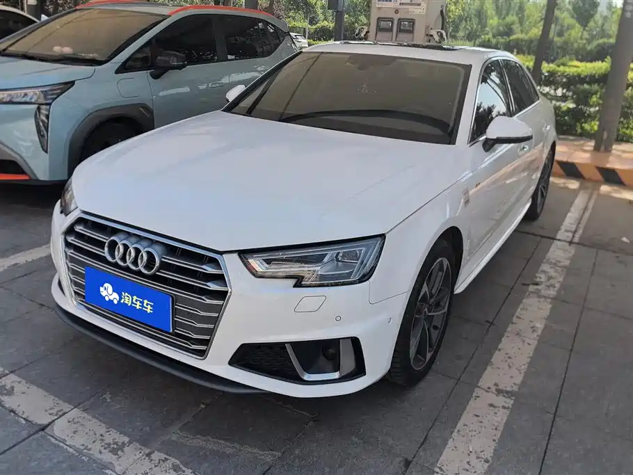 Audi A4L 2019