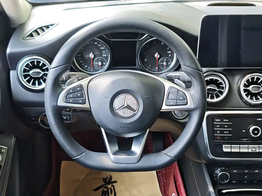 Mercedes-Benz GLA 2019 — фото 20