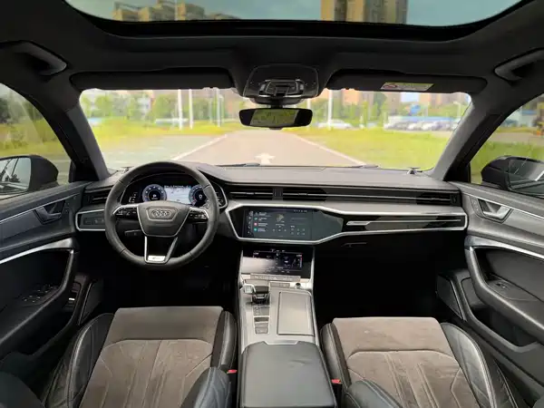 Audi A6L 2022