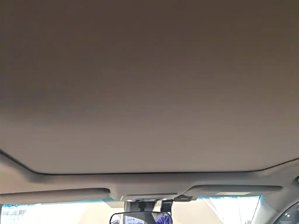 Toyota Camry 2019 — фото 18