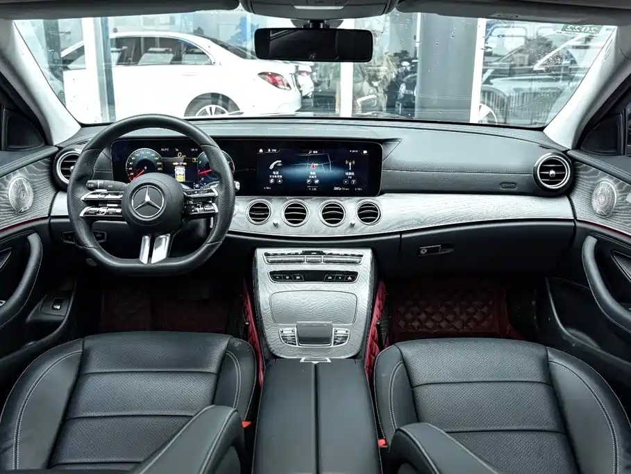 Mercedes-Benz E-Class 2021 — фото 18