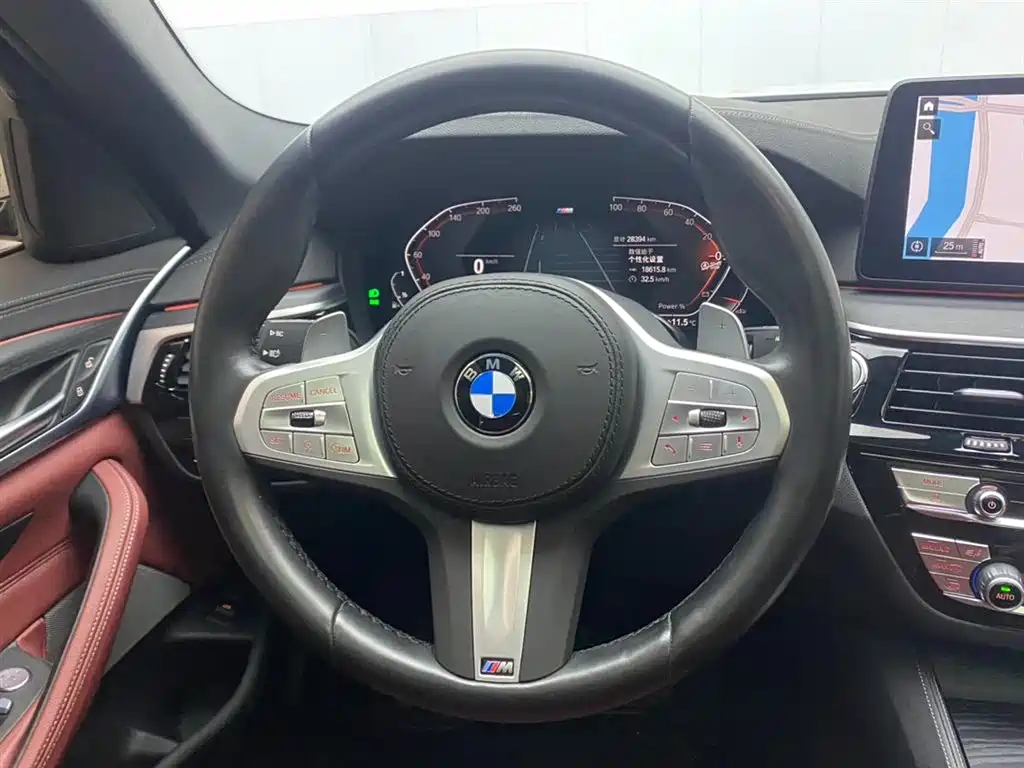BMW 5 Series 2023 — фото 14