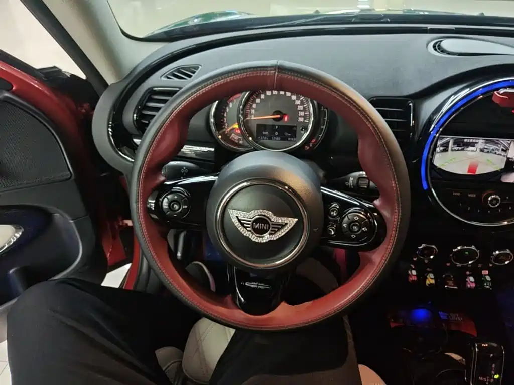 MINI Clubman 2020 — фото 11