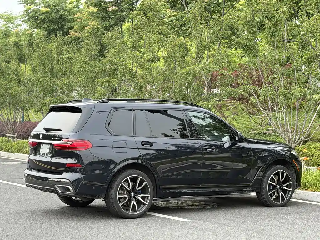 BMW X7 2022 — фото 10
