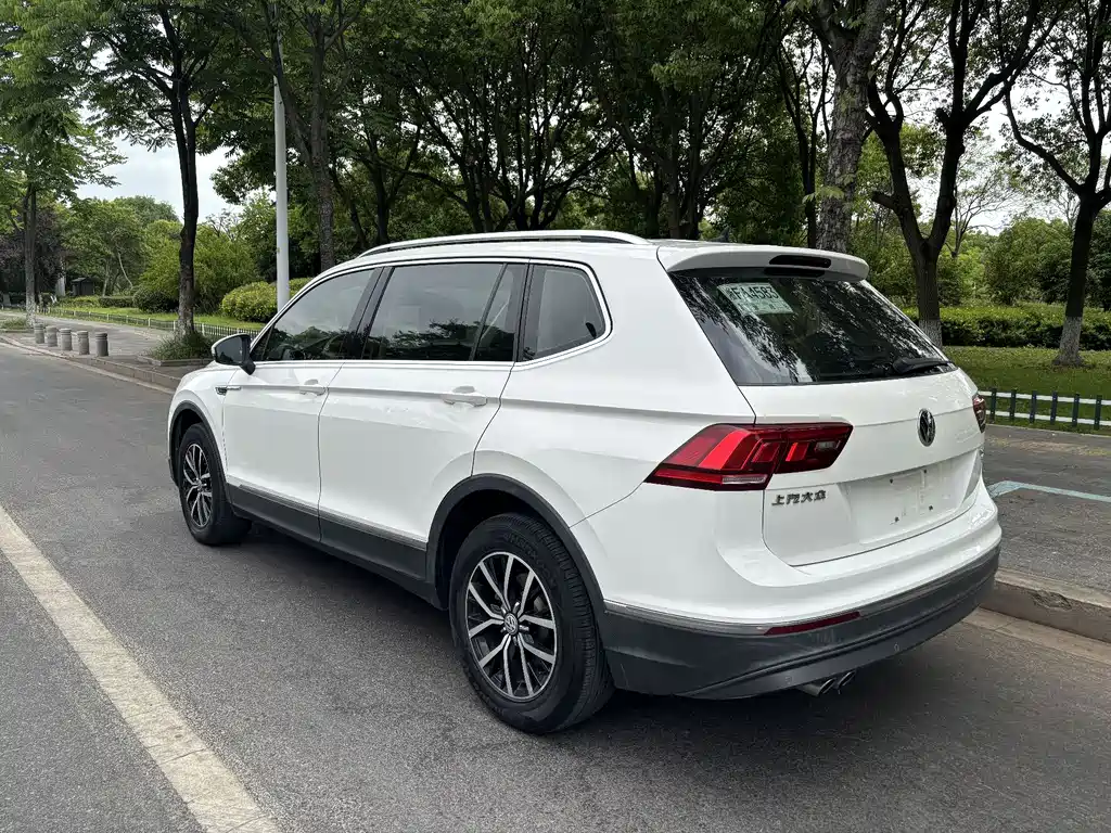 Volkswagen Tiguan L 2018 — фото 5