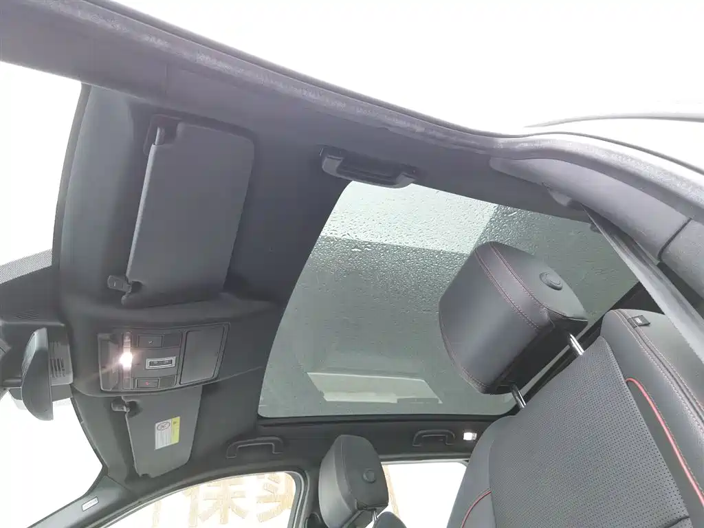 Land Rover Discovery Sport Hybrid 2021 — фото 14