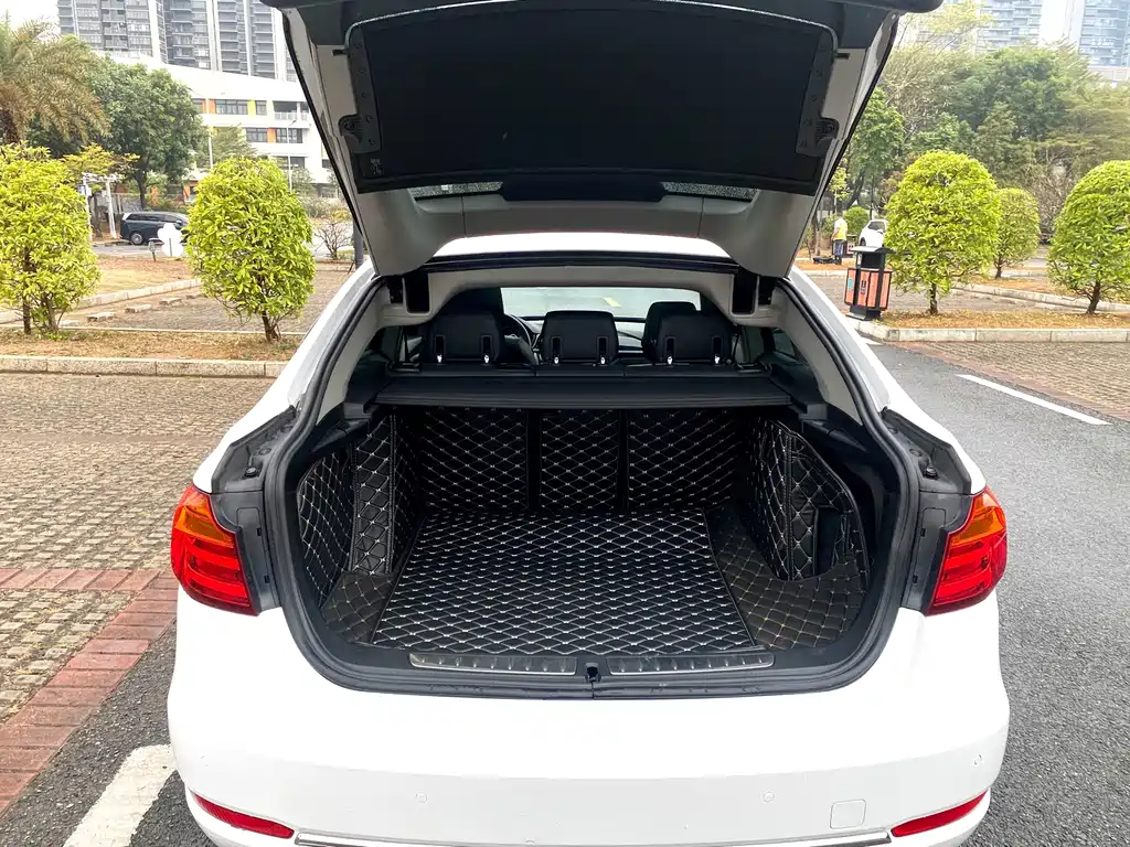 BMW 3 Series GT 2015 — фото 9