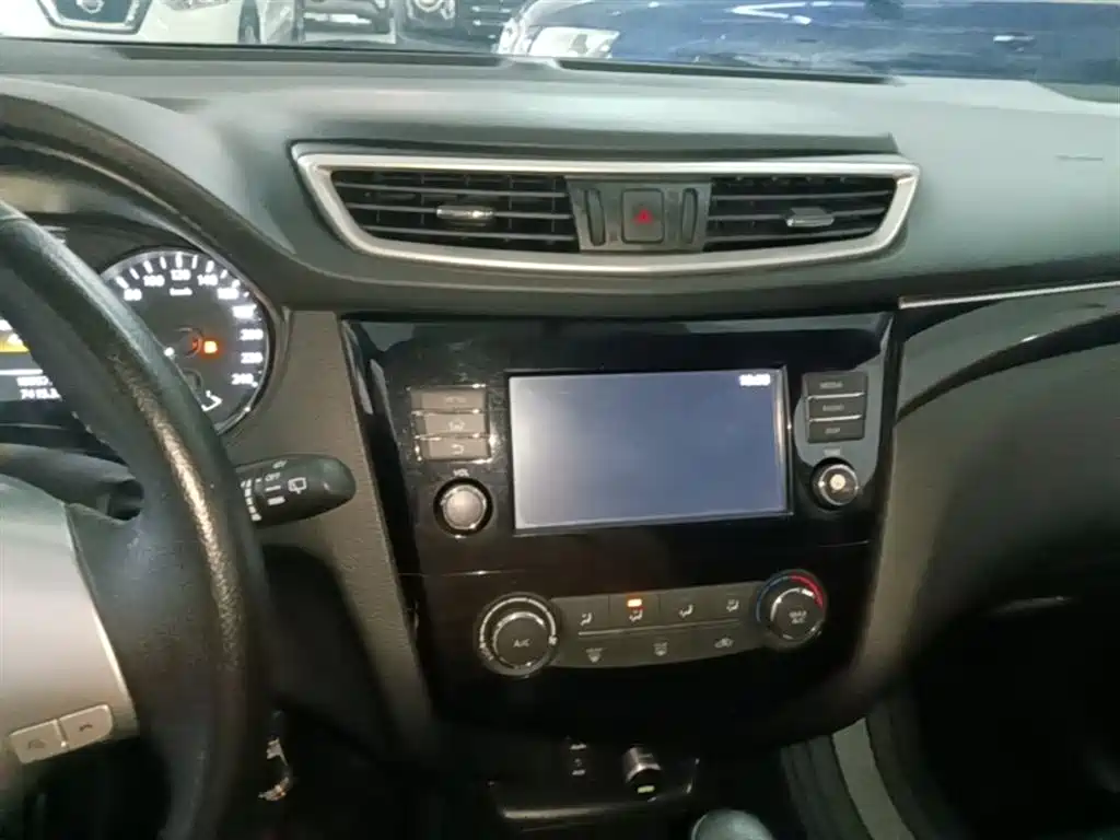 Nissan Qashqai 2018 — фото 13
