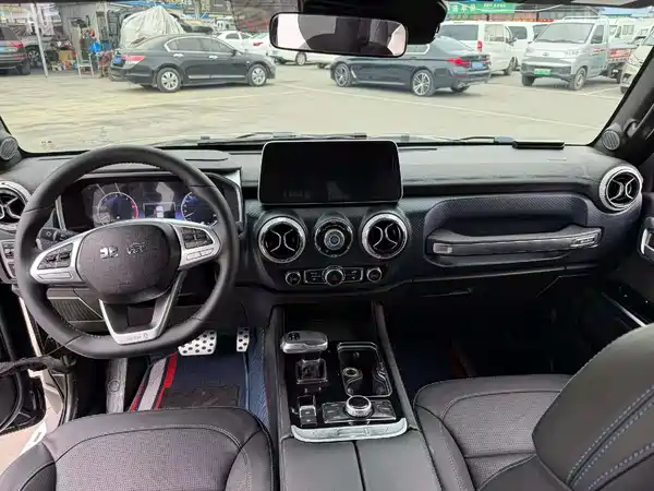 BAIC BJ40 2023