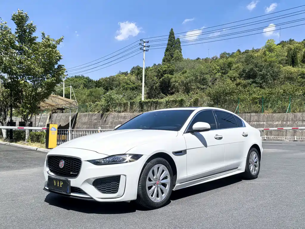 Jaguar XEL 2020