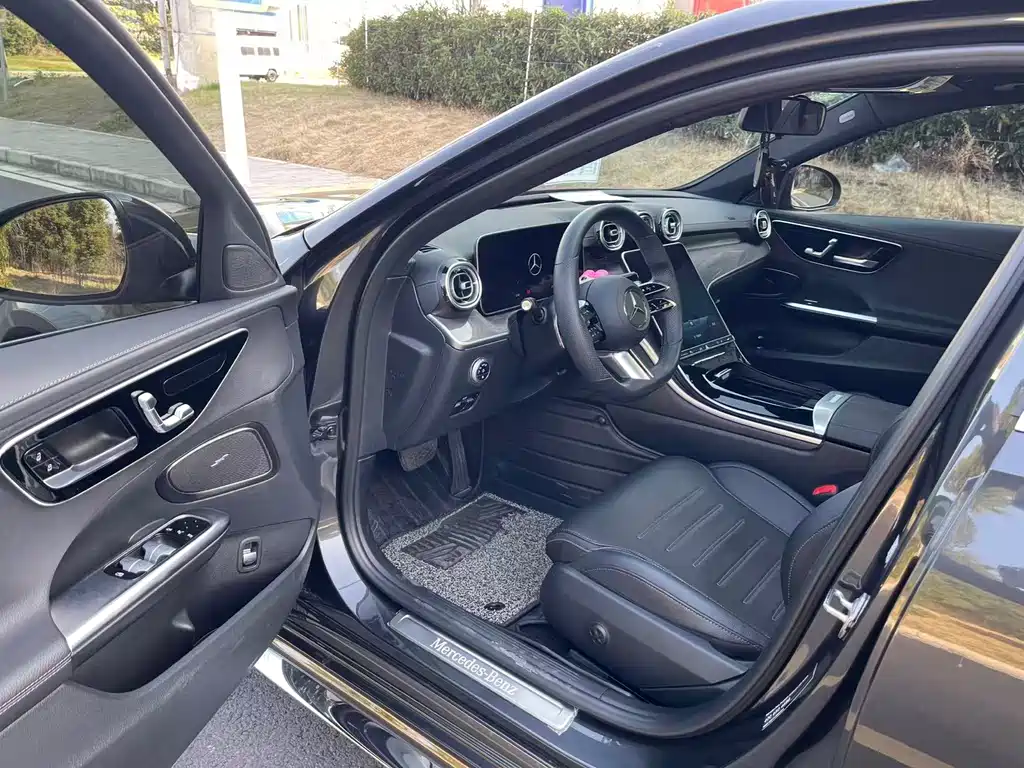Mercedes-Benz C-Class 2022 — фото 7