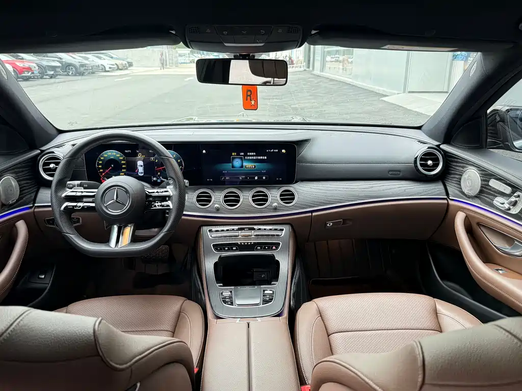 Mercedes-Benz E-Class 2020 — фото 9