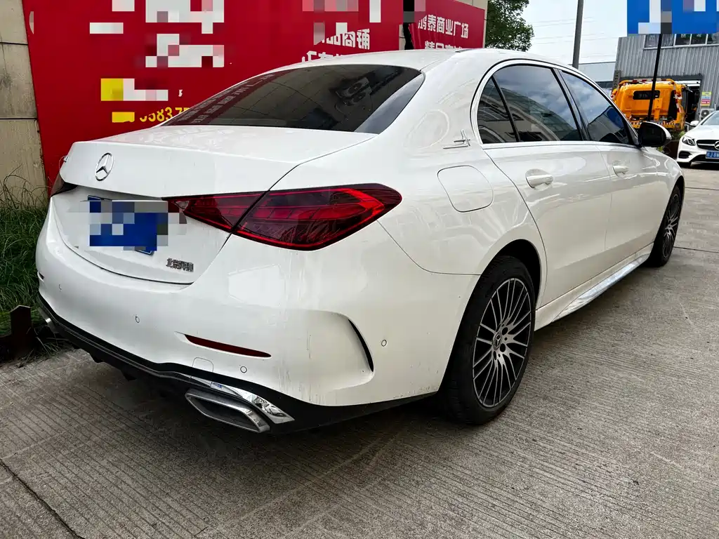 Mercedes-Benz C-Class 2023 — фото 17