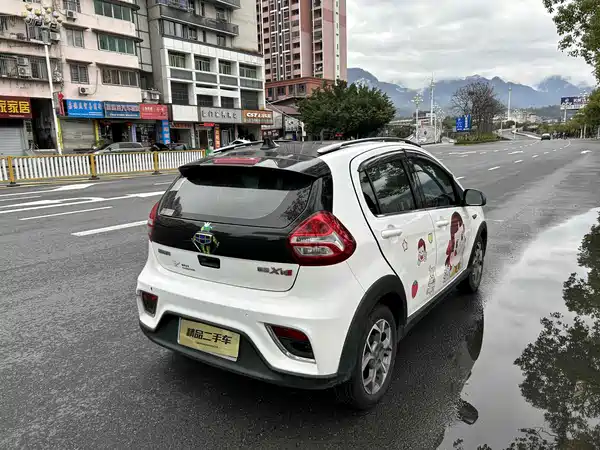 Geely Vision X1 2017