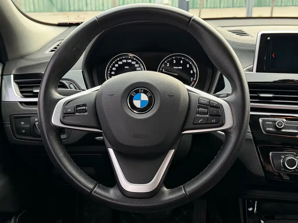 BMW X2 2019 — фото 12