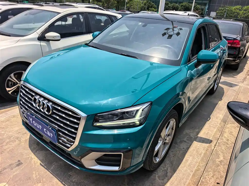 Audi Q2L 2019