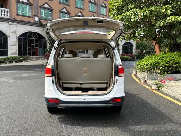 Baojun 730 2015