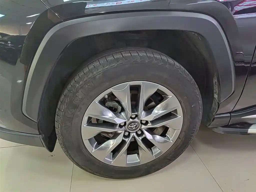 Toyota Wildlander 2022 — фото 23