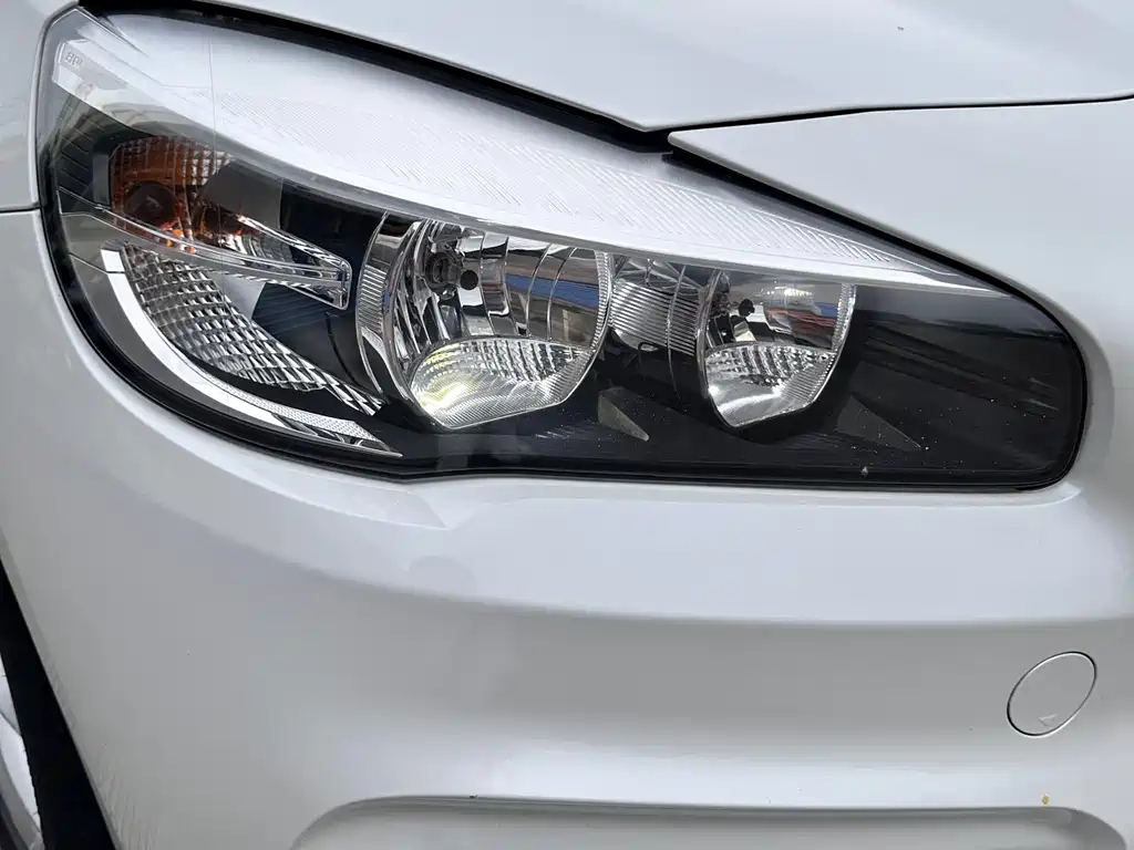 BMW 2 Series Active Tourer 2016 — фото 10