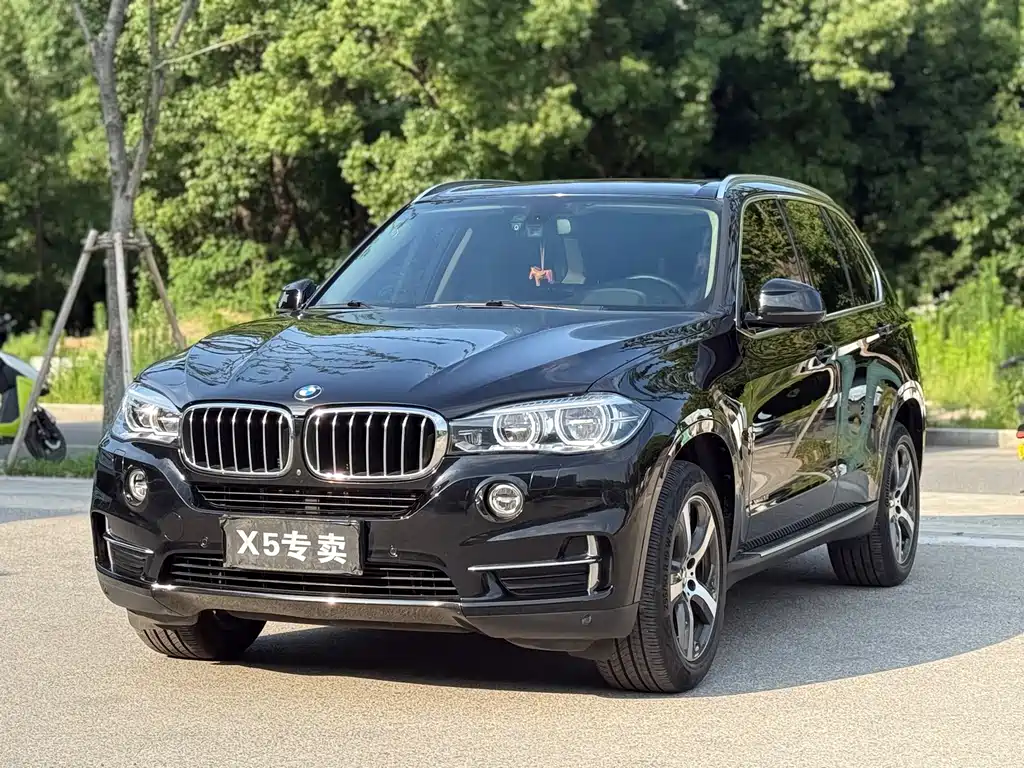 BMW X5 2018 — фото 1