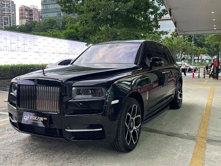 Rolls-Royce Cullinan 2018 — фото 1