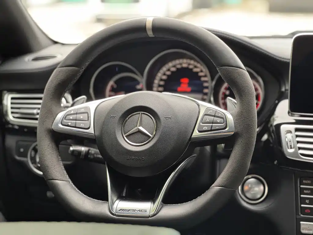 Mercedes-Benz CLS AMG 2016 — фото 20